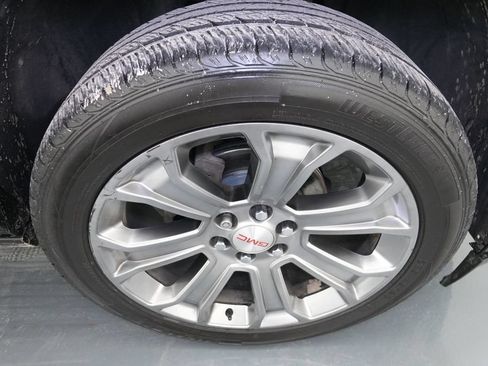 Used 2016 GMC Yukon Denali w/ Open Road Package AWD/4WD image 10