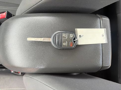 Used 2018 Ford Fiesta SE FWD image 26