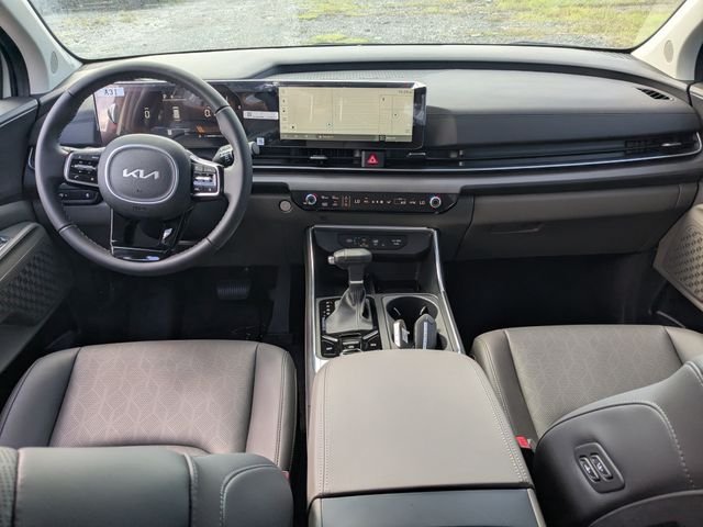 New 2026 Kia Carnival EX FWD image 14