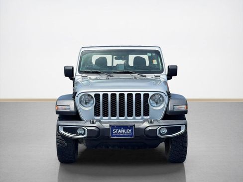 Used 2023 Jeep Gladiator Sport w/ Trailer Tow Package AWD/4WD image 2
