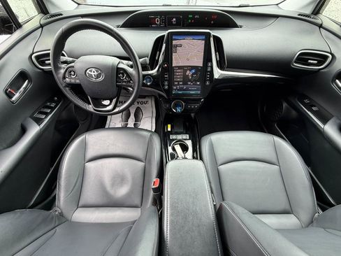 Used 2020 Toyota Prius Prime XLE FWD image 8