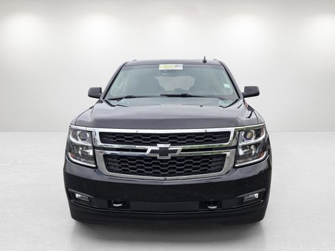 Used 2017 Chevrolet Tahoe LT w/ LT Signature Package image 2