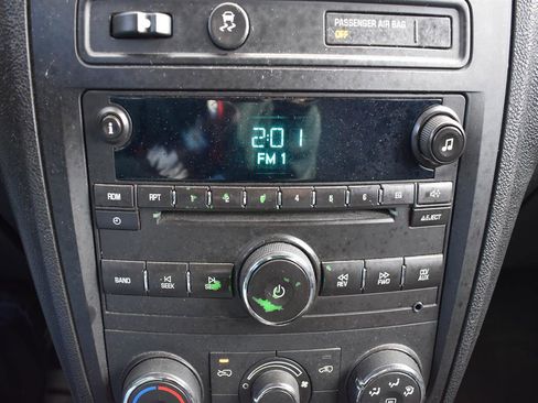 Used 2010 Chevrolet HHR LS image 14