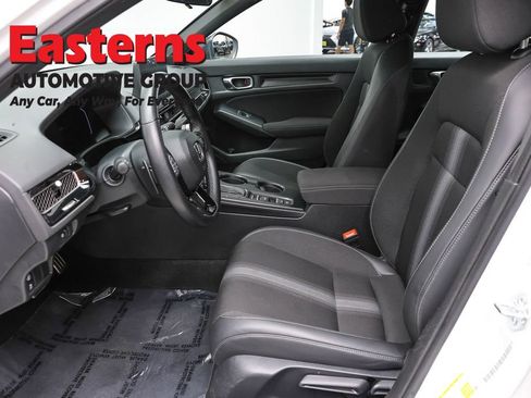 Used 2023 Honda Civic Sport image 14