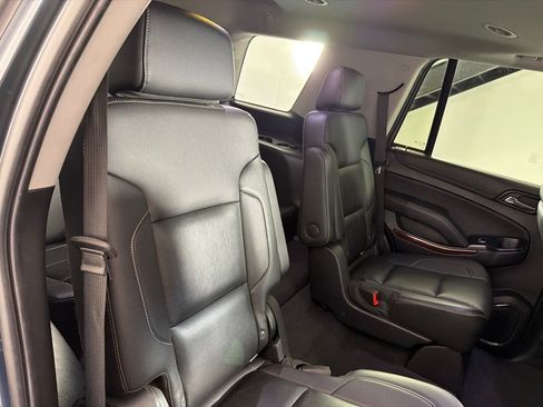 Used 2019 GMC Yukon SLT w/ Premium Edition AWD/4WD image 25