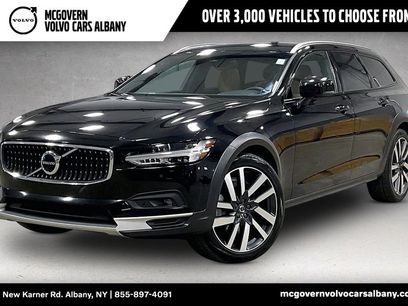 Certified 2023 Volvo V90 B6 Cross Country Ultimate w/ Climate Package