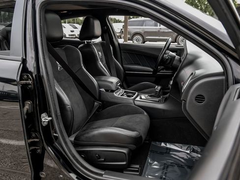Used 2022 Dodge Charger Scat Pack RWD image 40