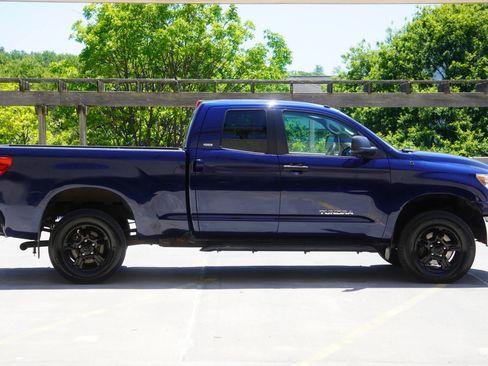 Used 2011 Toyota Tundra 4x4 Double Cab w/ TRD Off-Road Pkg image 17