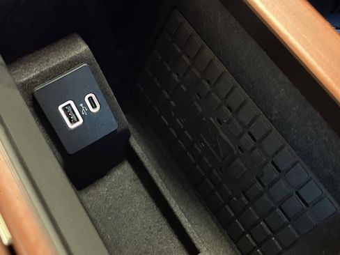 Used 2024 Lincoln Navigator Premiere AWD/4WD image 25