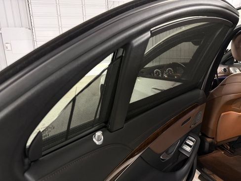 Used 2015 Mercedes-Benz S 550 4MATIC Sedan w/ Sport Package image 47