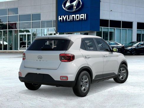 New 2026 Hyundai Venue SE FWD image 4