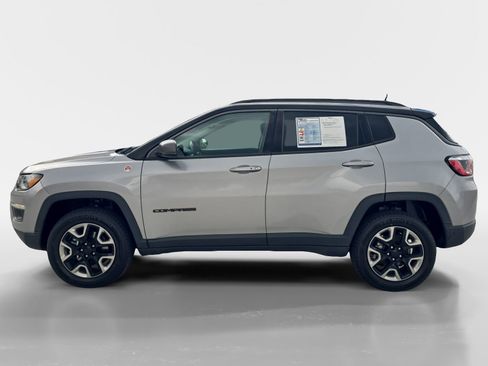 Used 2018 Jeep Compass Trailhawk w/ Leather Interior Group AWD/4WD image 6