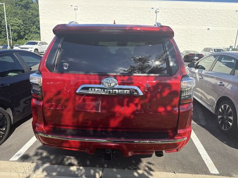 Used 2024 Toyota 4Runner Limited AWD/4WD image 8