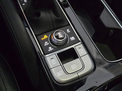 Used 2022 Kia Telluride EX w/ EX Premium Package image 36