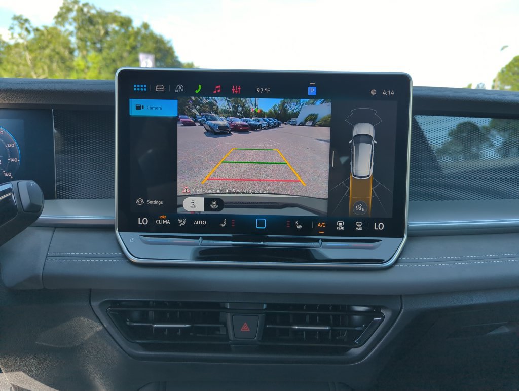 New 2026 Volkswagen Tiguan SE R-Line FWD image 26