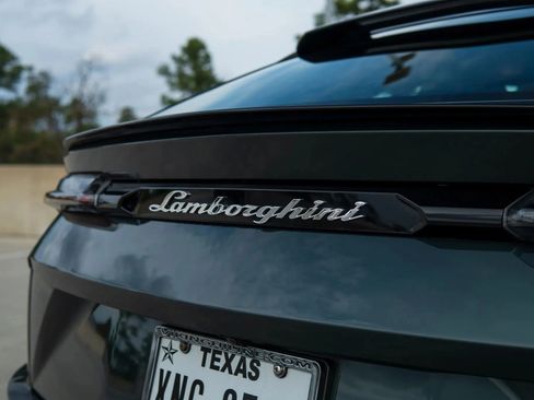 Used 2024 Lamborghini Urus S AWD/4WD image 5