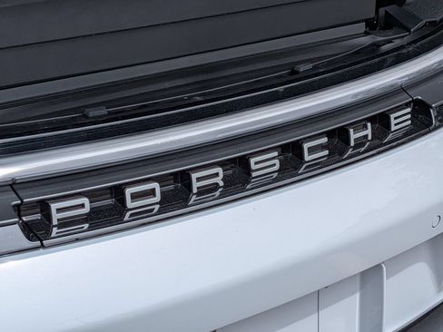 Certified 2025 Porsche 911 GT3 RWD image 29