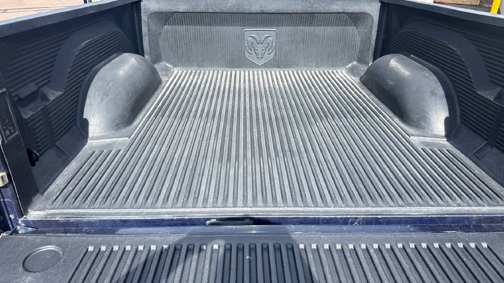 Used 2013 RAM 1500 Classic SLT w/ Premium Display Pkg RWD image 13