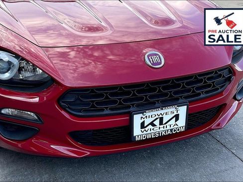 Used 2018 FIAT 124 Spider Classica w/ Technology & Siriusxm Group RWD image 28