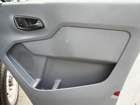 Used 2019 Ford Transit 150 148 Medium Roof RWD image 28