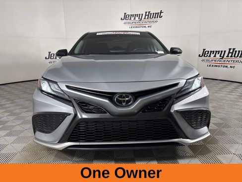 Used 2023 Toyota Camry XSE FWD image 3