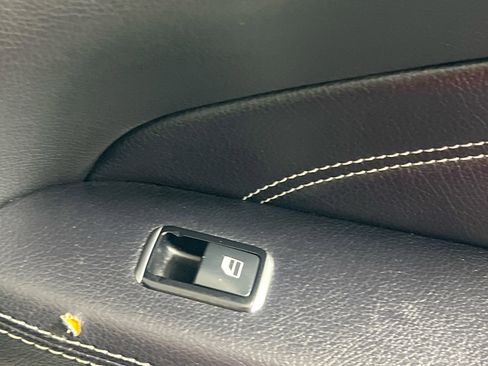 Used 2015 Mercedes-Benz ML 350 4MATIC image 31