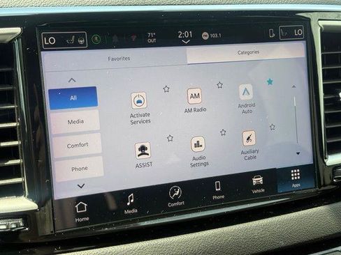Used 2025 Chrysler Pacifica Select FWD image 13
