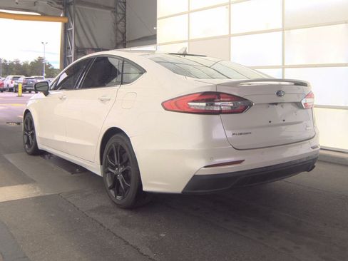 Used 2020 Ford Fusion SE w/ Equipment Group 151A FWD image 6
