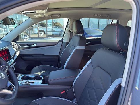 New 2026 Volkswagen Atlas Peak Edition AWD/4WD image 15