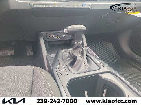 New 2026 Kia K4 FWD image 17