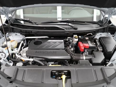 Used 2025 Nissan Rogue SV AWD/4WD image 66