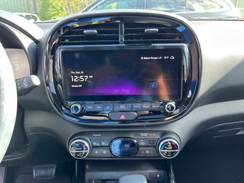 Used 2023 Kia Soul EX image 25