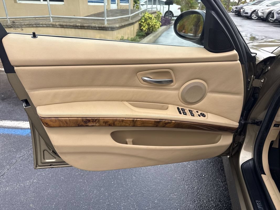 Used 2007 BMW 335i Sedan RWD image 9