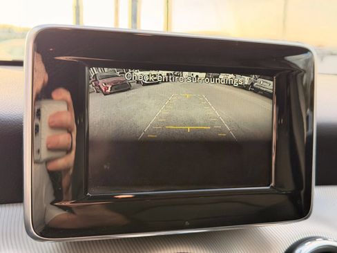 Used 2015 Mercedes-Benz GLA 250 image 18