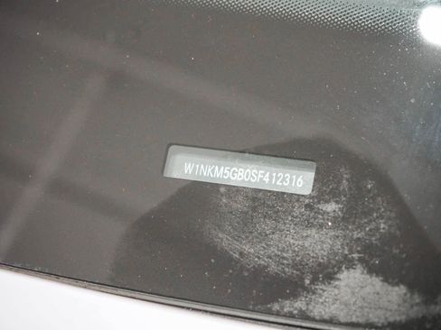 Used 2025 Mercedes-Benz GLC 350e 4MATIC image 28