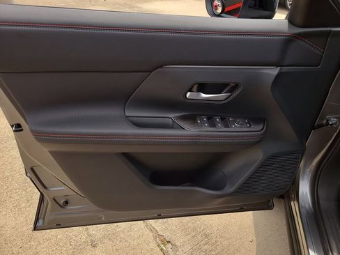 Certified 2026 Nissan Kicks SR w/ Cold Weather Package FWD image 18