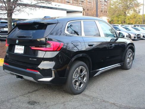 New 2025 BMW X1 xDrive28i w/ Premium Package image 9