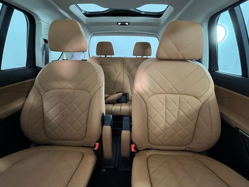 Certified 2024 BMW X7 xDrive40i w/ Premium Package image 20