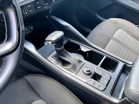 Certified 2026 Kia Sorento LX FWD image 14