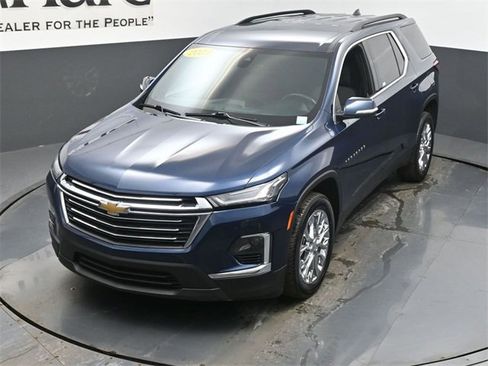 Used 2023 Chevrolet Traverse LT image 45