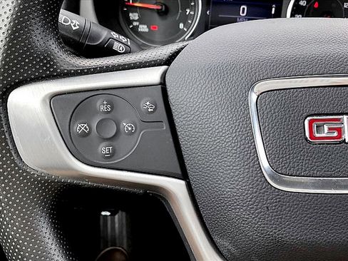 Used 2025 GMC Terrain Elevation image 17