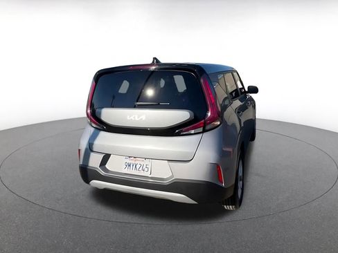 Used 2025 Kia Soul LX w/ LX Technology Package image 15