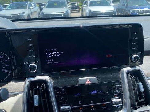 Certified 2023 Kia Sorento EX w/ Panoramic Sunroof Package FWD image 15