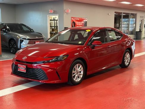 Certified 2025 Toyota Camry LE FWD image 7