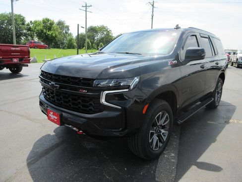 Used 2023 Chevrolet Tahoe Z71 w/ Luxury Package AWD/4WD image 12
