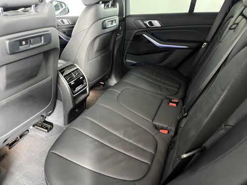 Used 2019 BMW X5 xDrive40i w/ Convenience Package image 16