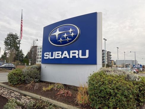 Used 2022 Subaru Outback Premium image 10