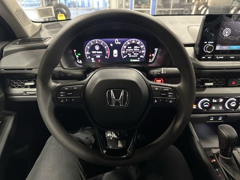 New 2025 Honda Accord SE image 9