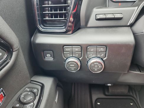 New 2026 GMC Sierra 1500 AT4 w/ AT4 Premium Package image 21