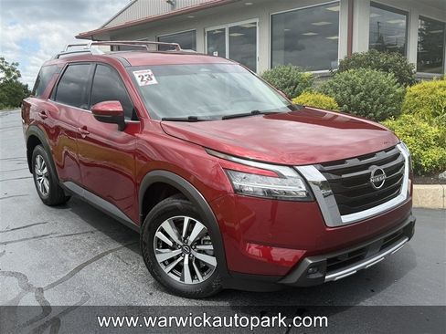 Used 2023 Nissan Pathfinder SL w/ Black Appearance Package AWD/4WD image 1